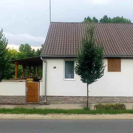 Servus Vendeghaz Lengyeltoti Dış mekan fotoğraf