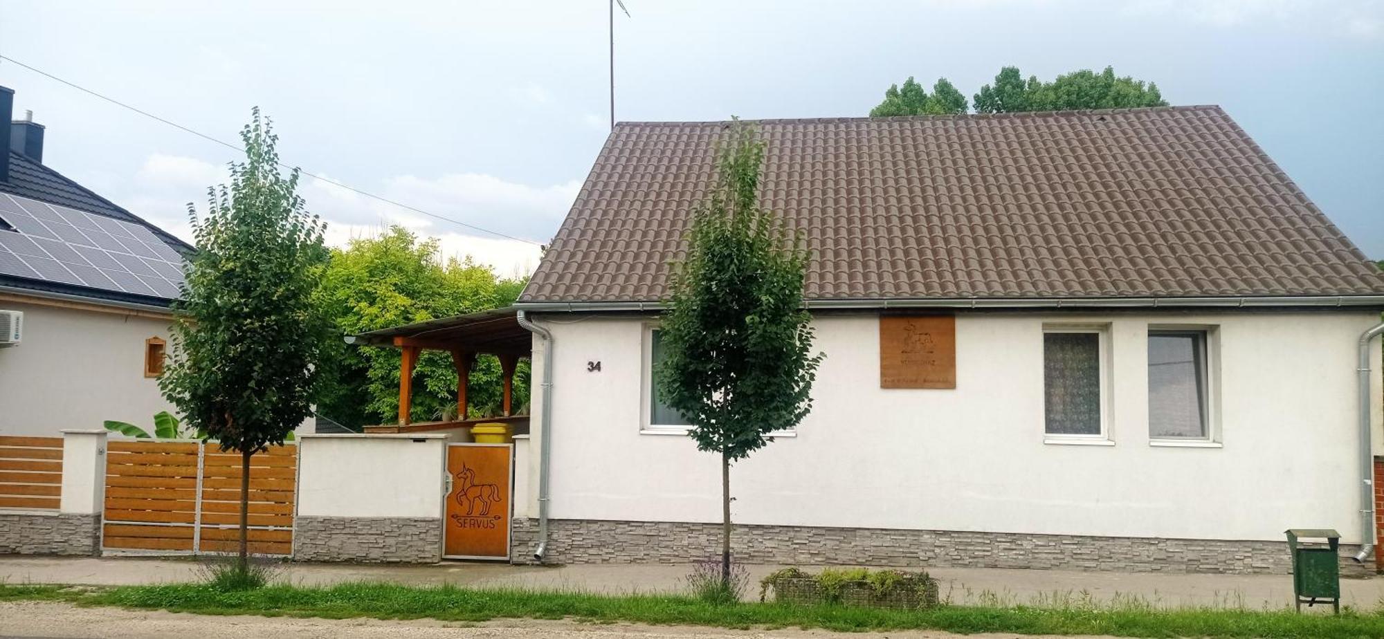 Servus Vendeghaz Lengyeltoti Dış mekan fotoğraf